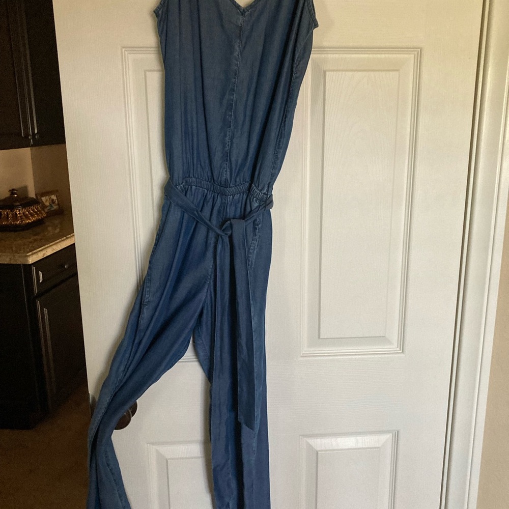 Tommy Bahama XS jumpsuit. - Picture 4 of 11
